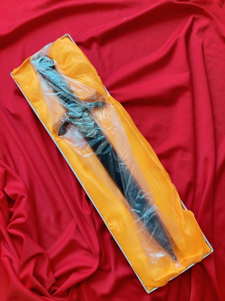12" Medieval Dagger w/ Hard Scabbard In Presentation Box.