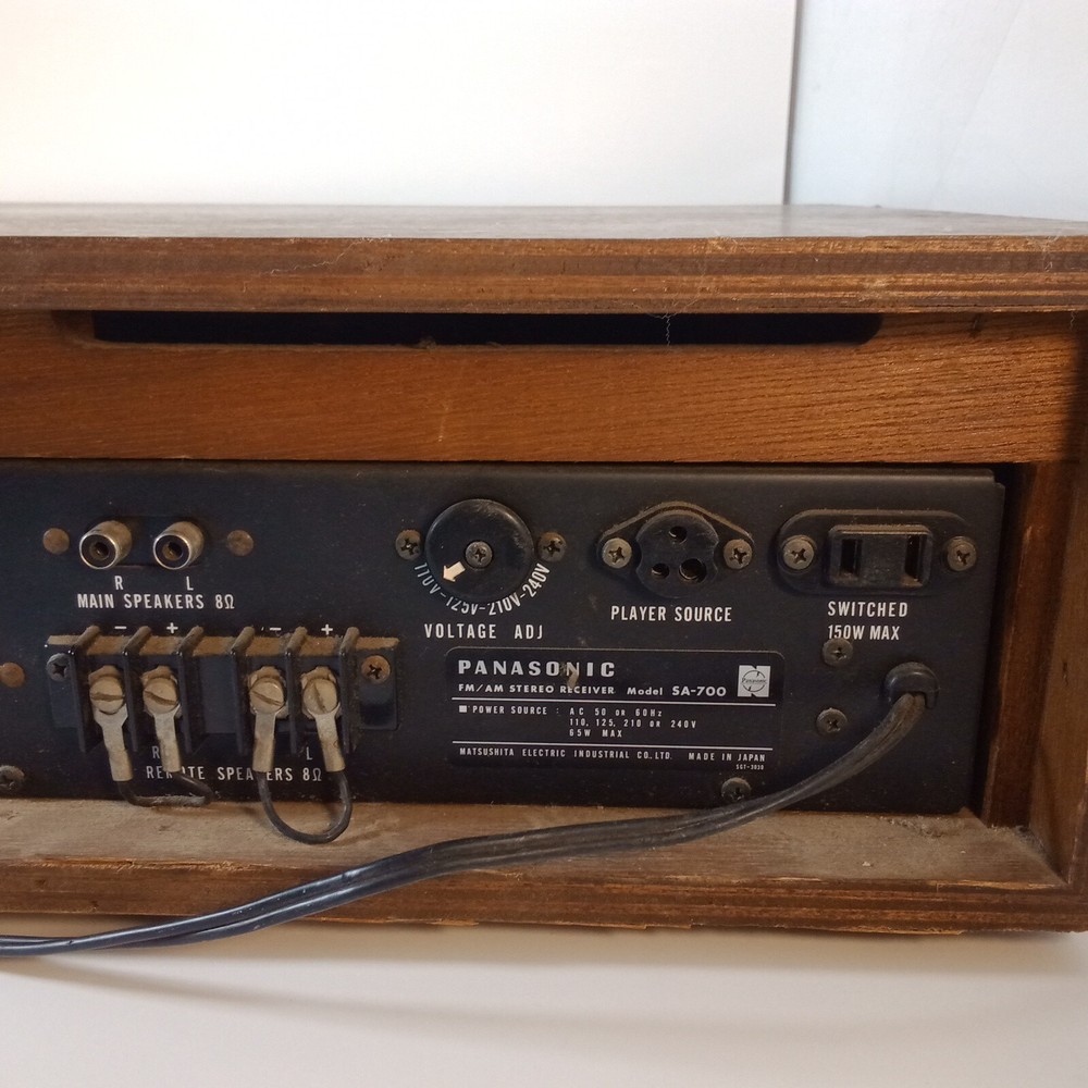 Panasonic FM/AM Solid State Stereo Receiver SA-700-READ