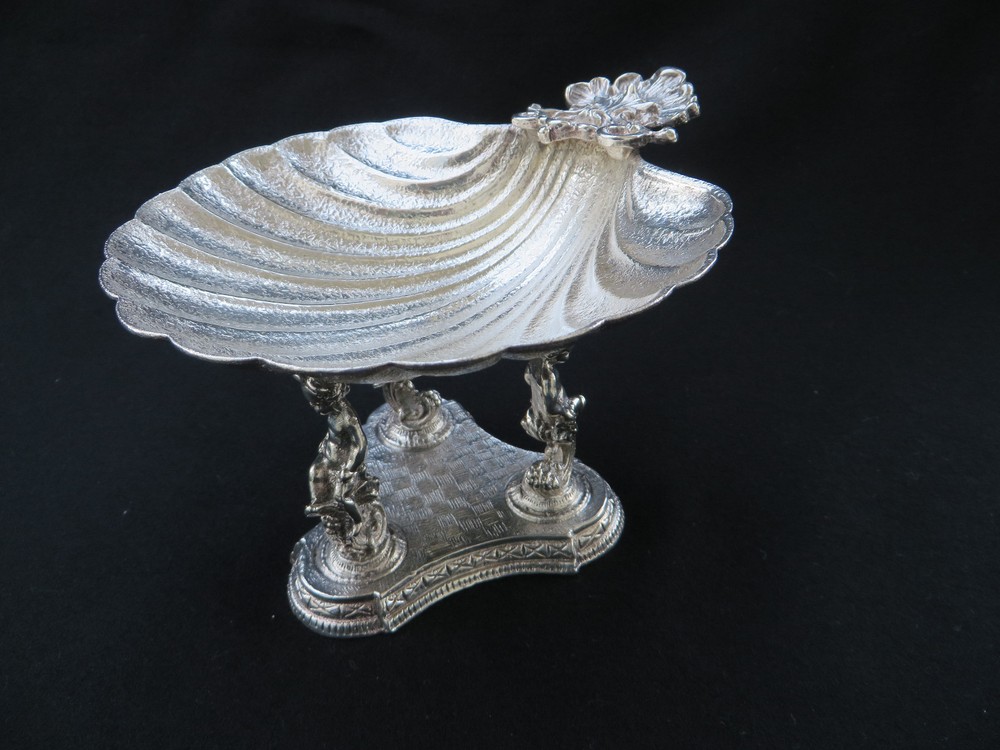 Vintage 3 Cherub Figurines Footed Shell Candy Nut Dish Silverplate