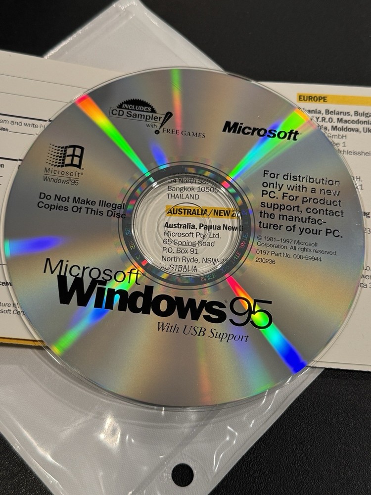 Microsoft Windows 95 Installation CD CD-ROM with USB Support - NO PRODUCT KEY