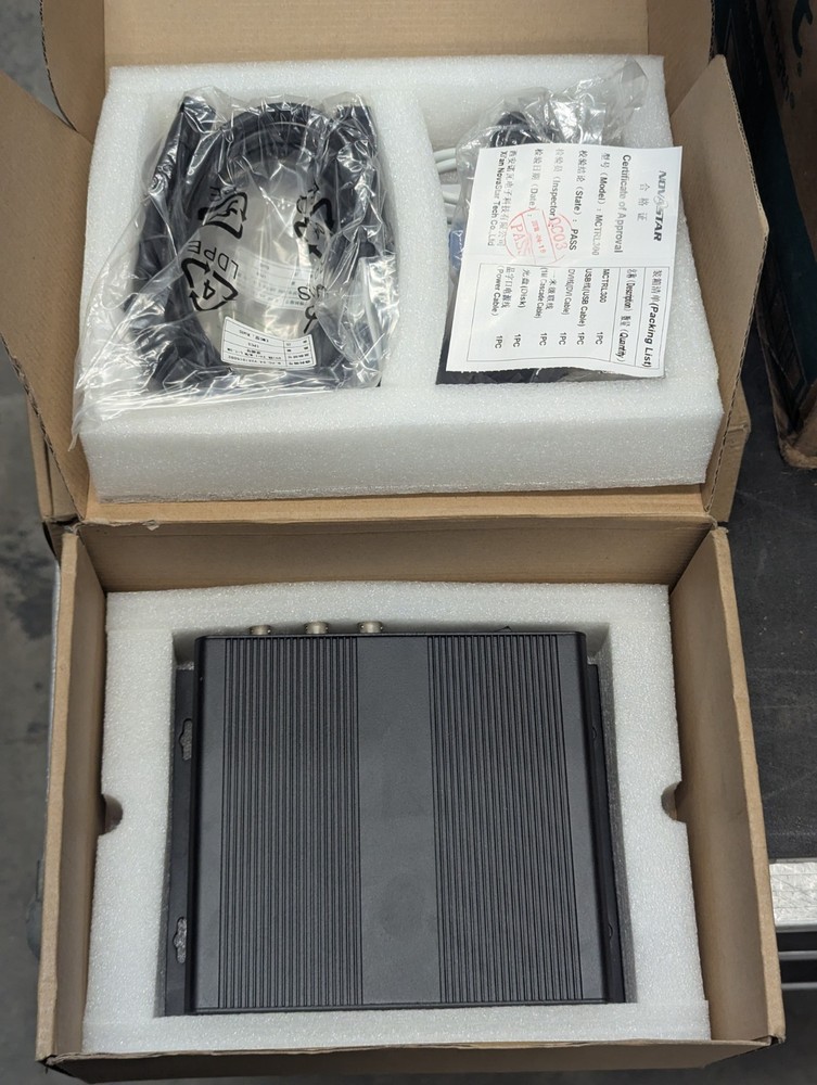 Novastar MCTRL300 LED display controller - Sending Card Box