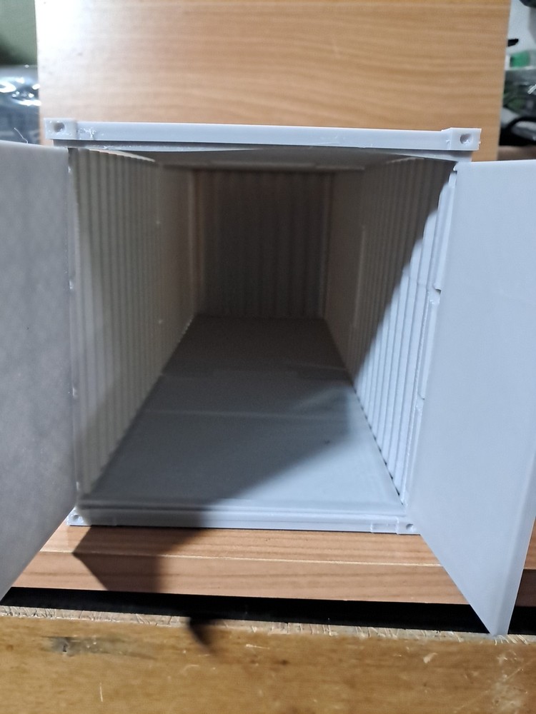 Diorama Container Accessories 20 Ft 1/18