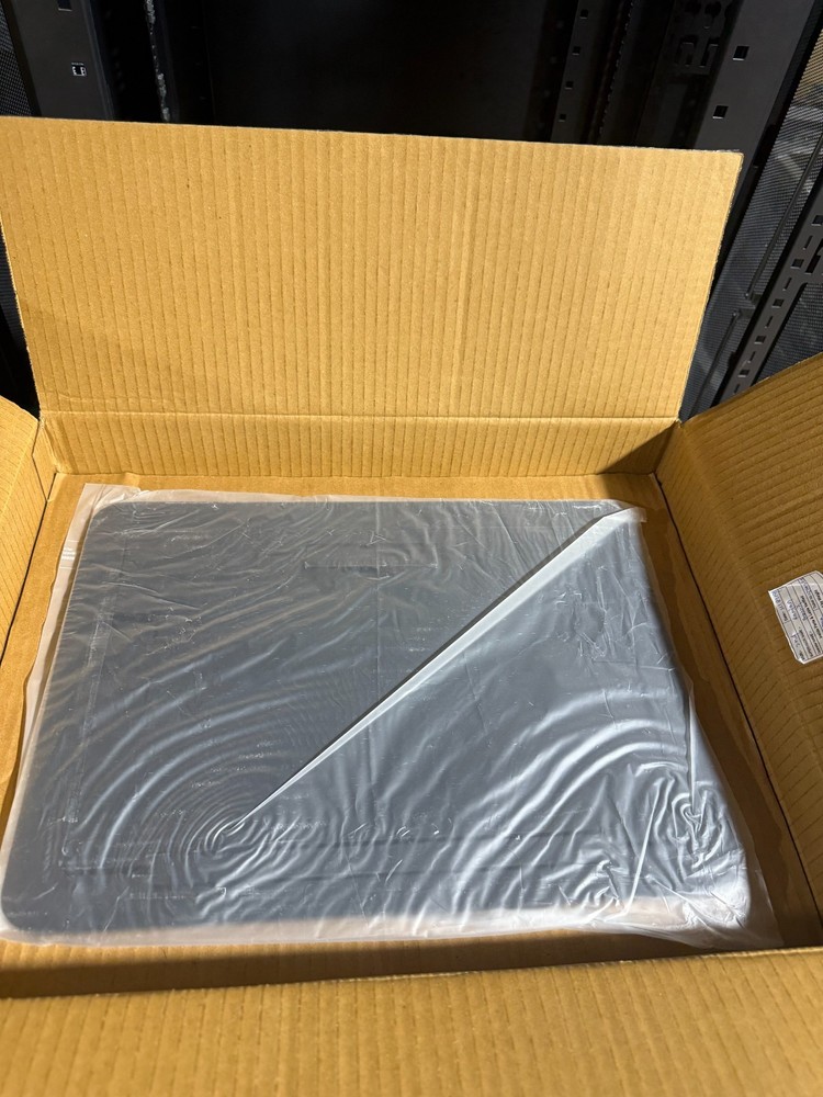 Wiremold EFB610BTBK | Floor Box Flush Style Cover with Solid Lid