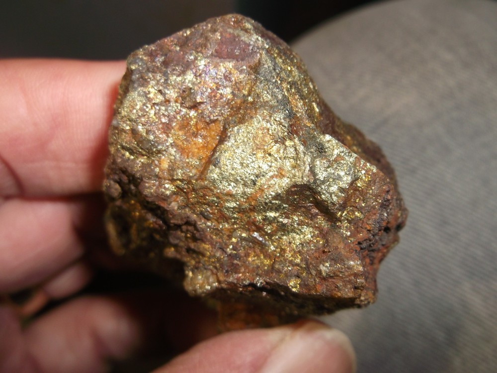 gold silver copper ore, 98 grams samples ,ore high grade .