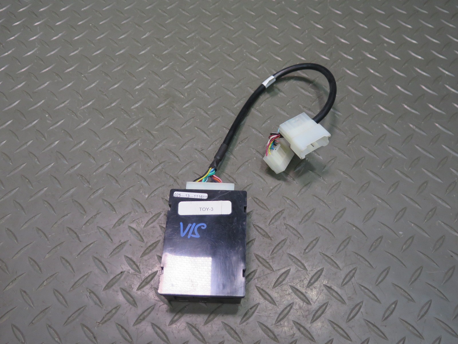 GROM-IPD3 IPOD V3 ADAPTER CAR AUDIO INTEGRATION W CABLE