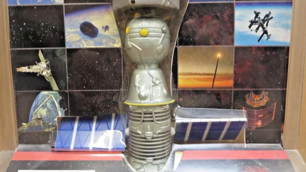 Space Explorer Soyuz-Kvaut Laboratory International Space Program Replicas