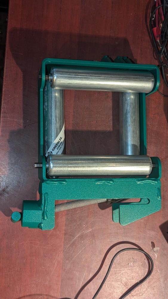 (1) Greenlee Medium Duty Cable Roller CTR100 NIB