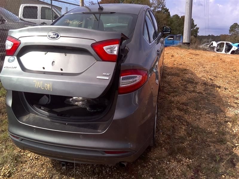 FUSION 2013 High Mounted Stop Light 1037501561