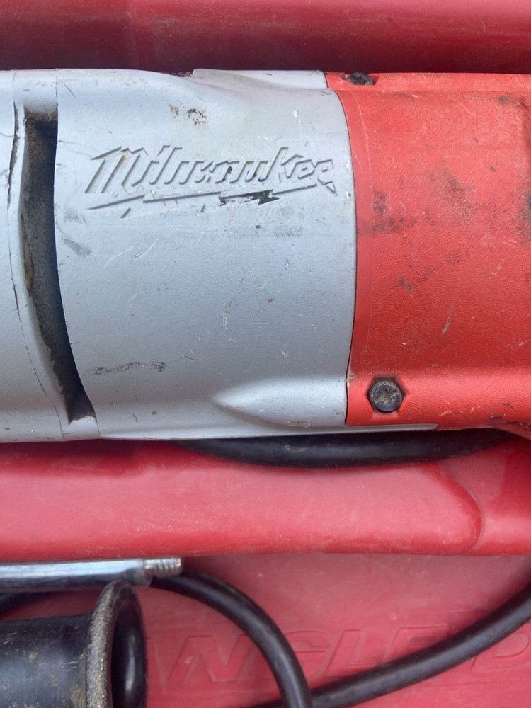 Milwaukee 3107-6 1/2in D-Handle Right Angle Drill Kit