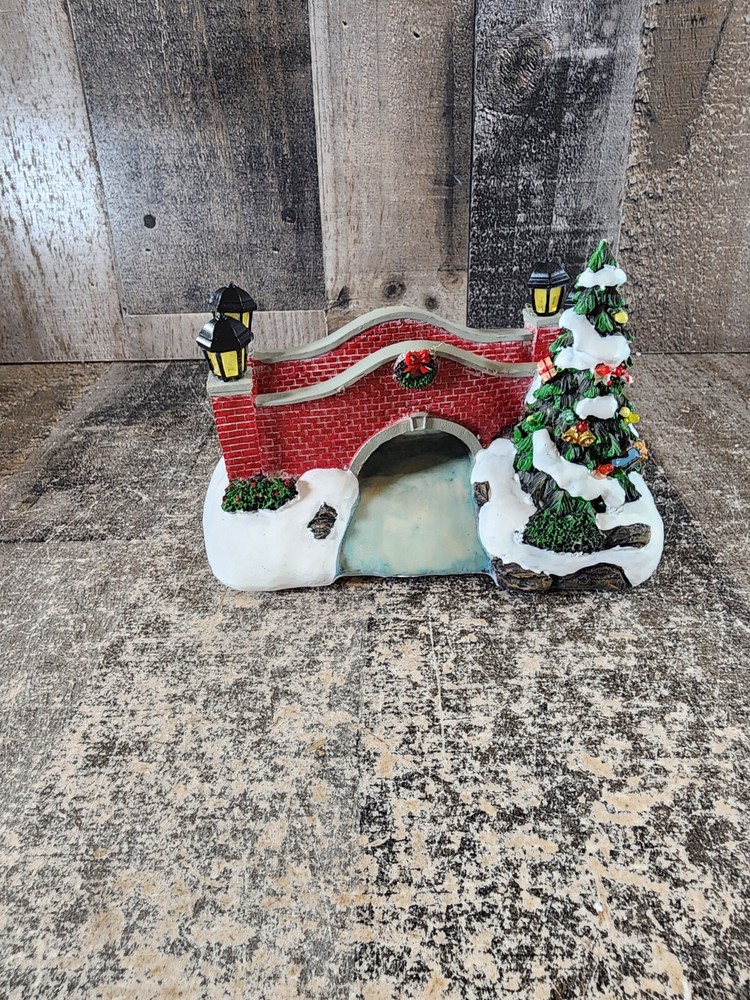 Holiday Time Lighted Bridge W/Box