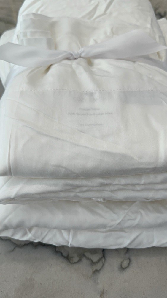 Cozy Earth Bamboo Sheet Set White Full Open Box