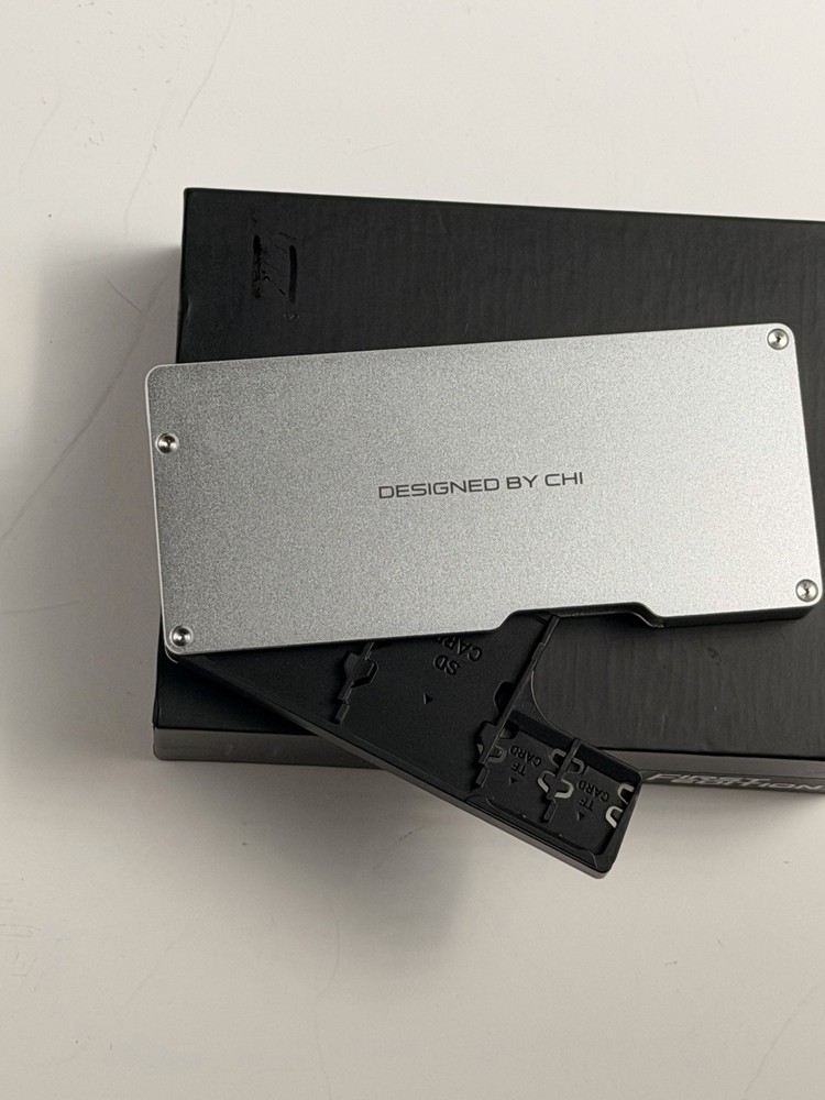 CHI Ranger High Speed Memory Card Reader and Case SD Micro SD Card USB-C Cable