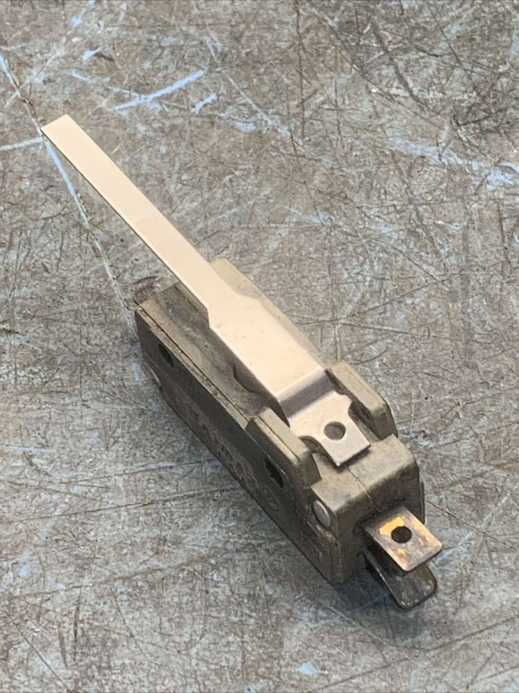 MAN016 Manitowoc Ice 1000703 MICROSWITCH MAN1000703