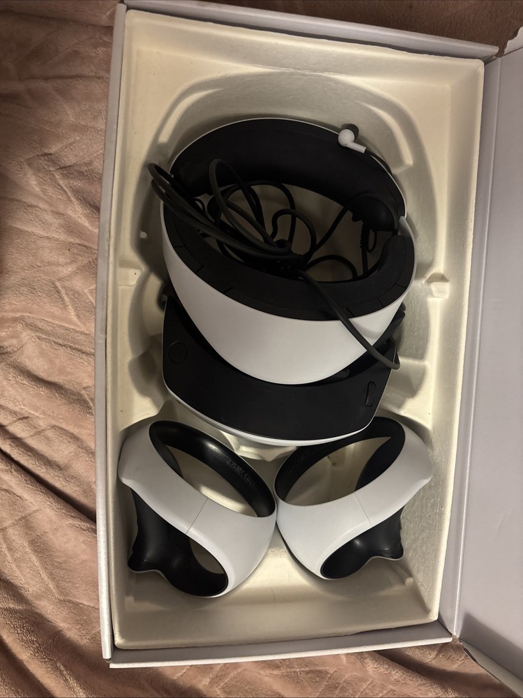 PlayStation VR2 Virtual Reality Headset with Controllers