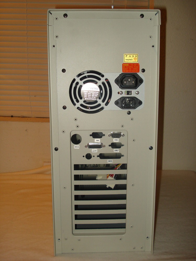 VINTAGE TECHMEDIA EMPTY AT TOWER COMPUTER CASE -NO POWER SUPPLY-