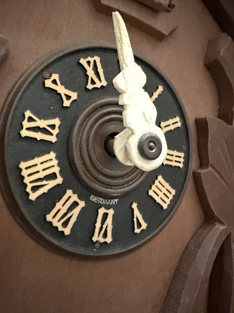 Antique BLACK FOREST CUCKOO CLOCK