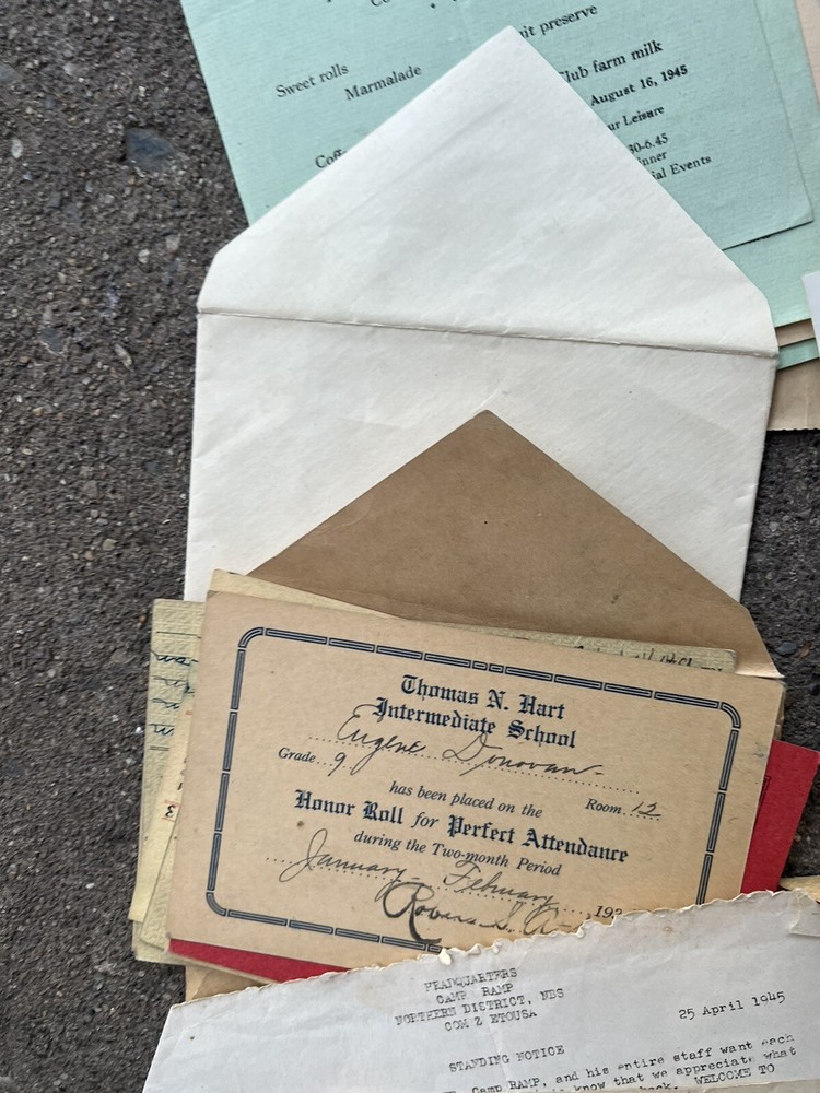 WW2 US Army 79th Infantry Division POW Grouping Stalag (Q949