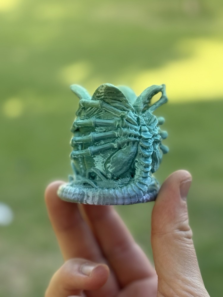 Alien Egg Pen Holder