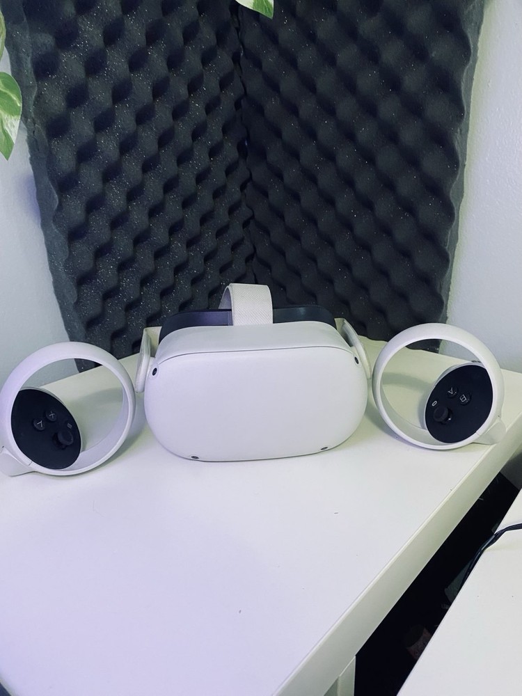 Oculus Quest 2 128GB White