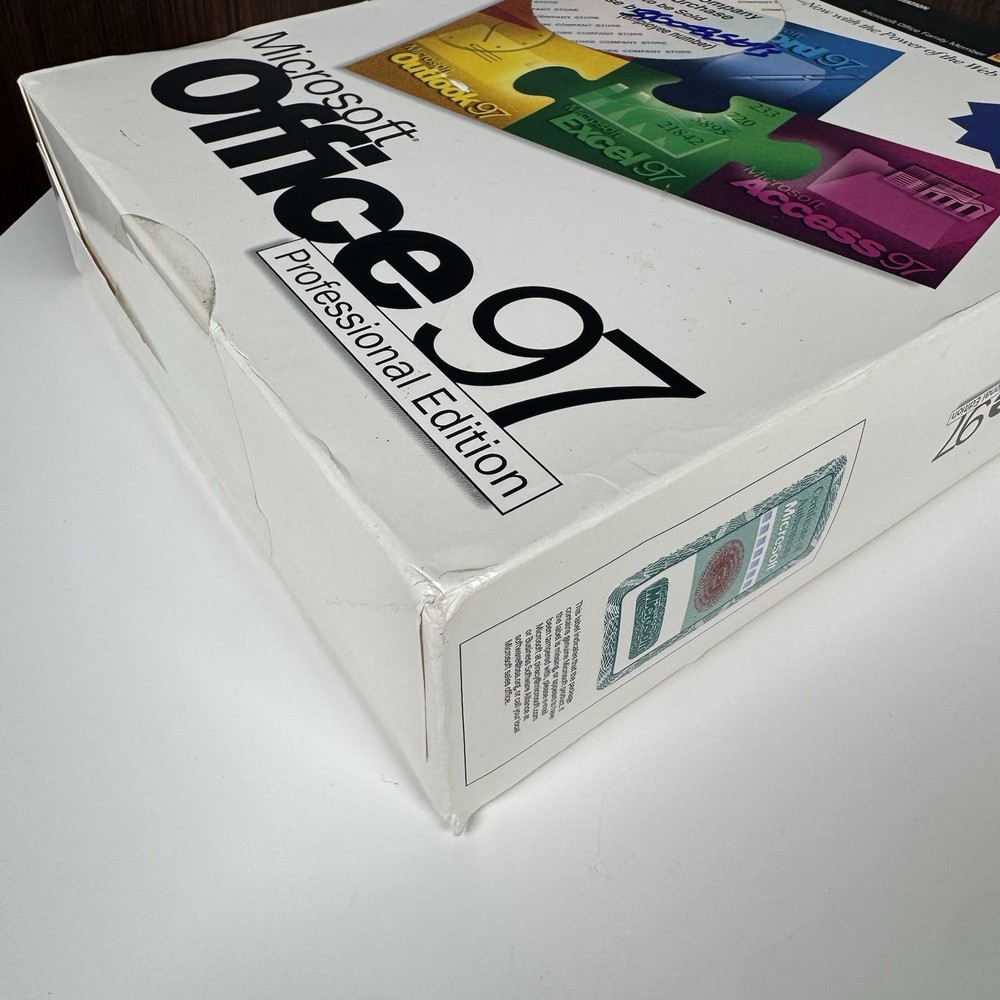 Microsoft Office 97 Professional Edition - NEW SEALED - Big Box