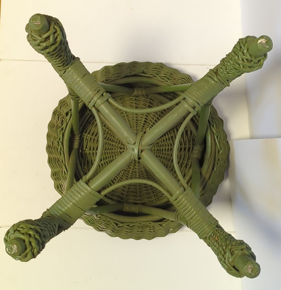 Vintage Round Wicker Stool - Green