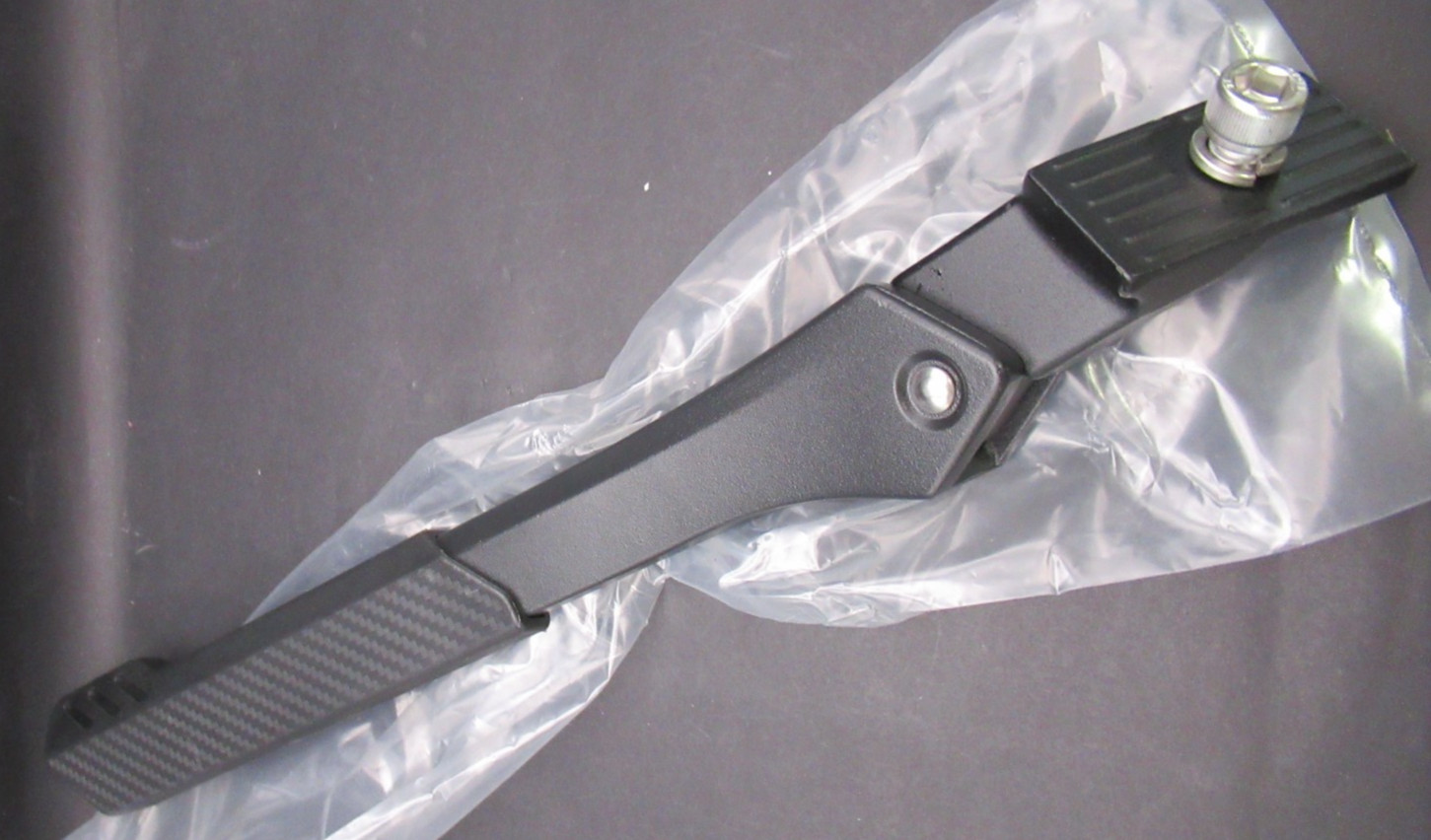 Massload E-bike Heavy-Duty 24″-29″ Adjustable Center Kickstand CARBON FIBER *NEW