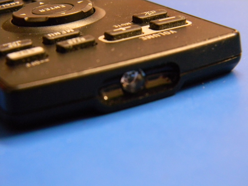 PIONEER STEREO REMOTE CONTROL CONTROLLER IN DASH CD-R33 CDR33