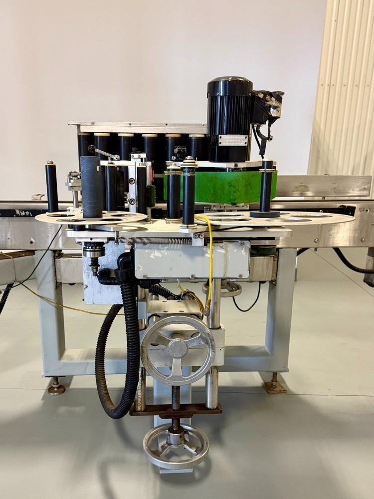 Quadrel Wrap Around Labeler