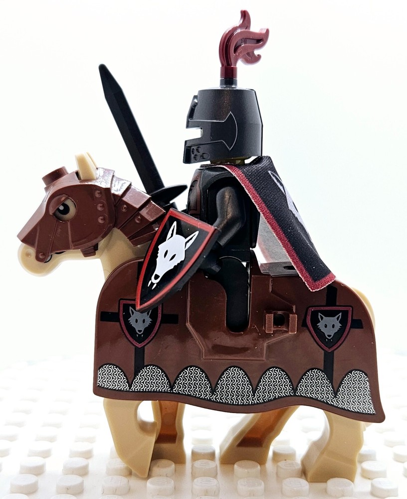 Custom Castle WOLFPACK Knight Commander (1 Figure + Horse & Barding)