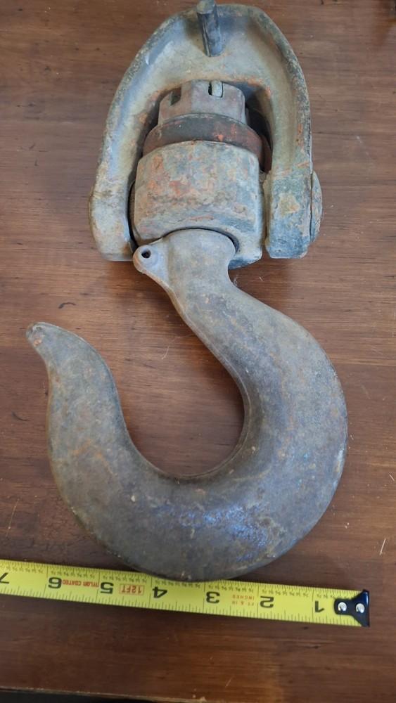 CROSBY HOIST HOOK WITH SWIVEL