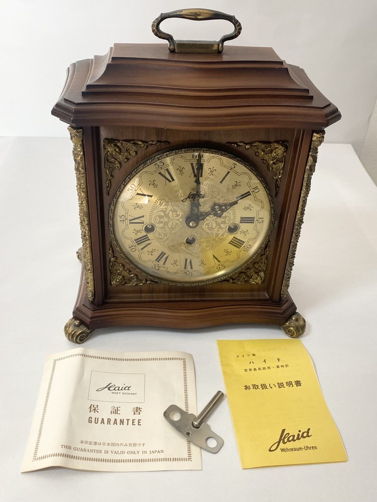 table clock vintage