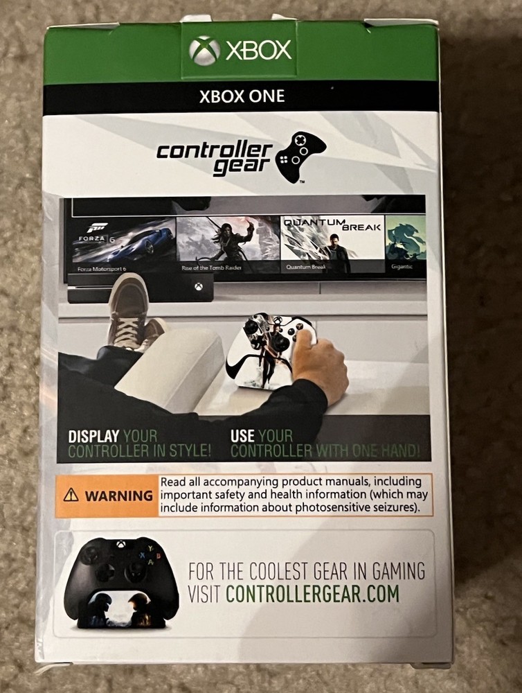 Microsoft Xbox One Quantum Break Controller stand W/ Controller Skin