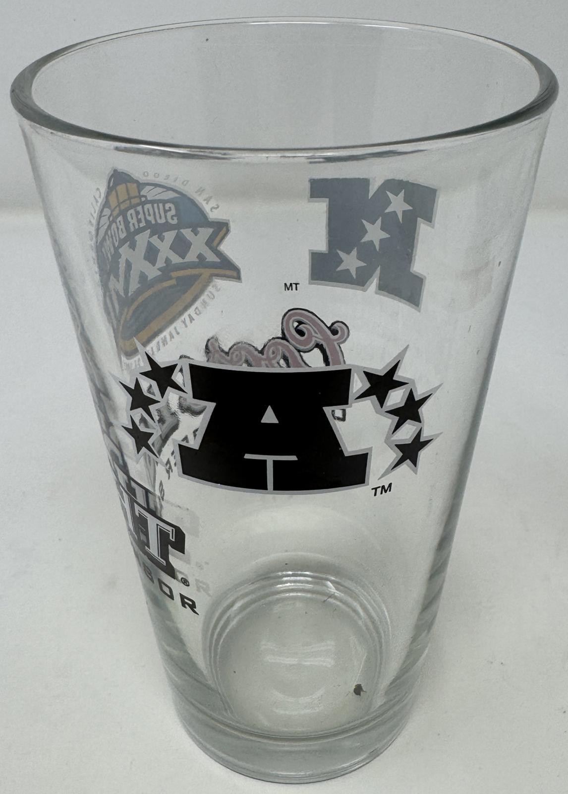 COORS LIGHT Official Super Bowl XXXVII Pint Beer Glass Football 2003
