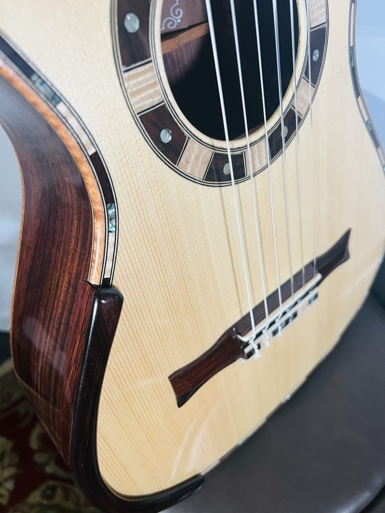 R Rodriguez Romantic Classical guitar