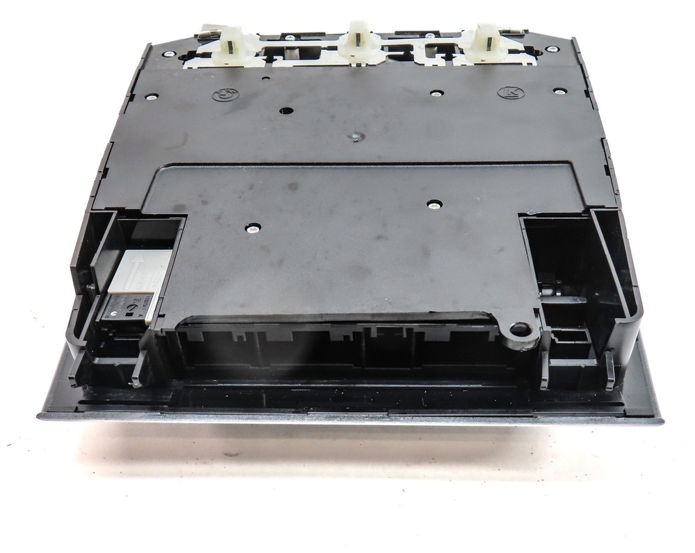 2014 BMW X1 (E84) FRONT INTERIOR OVERHEAD DOME MAP READING LIGHT LAMP (Gray)