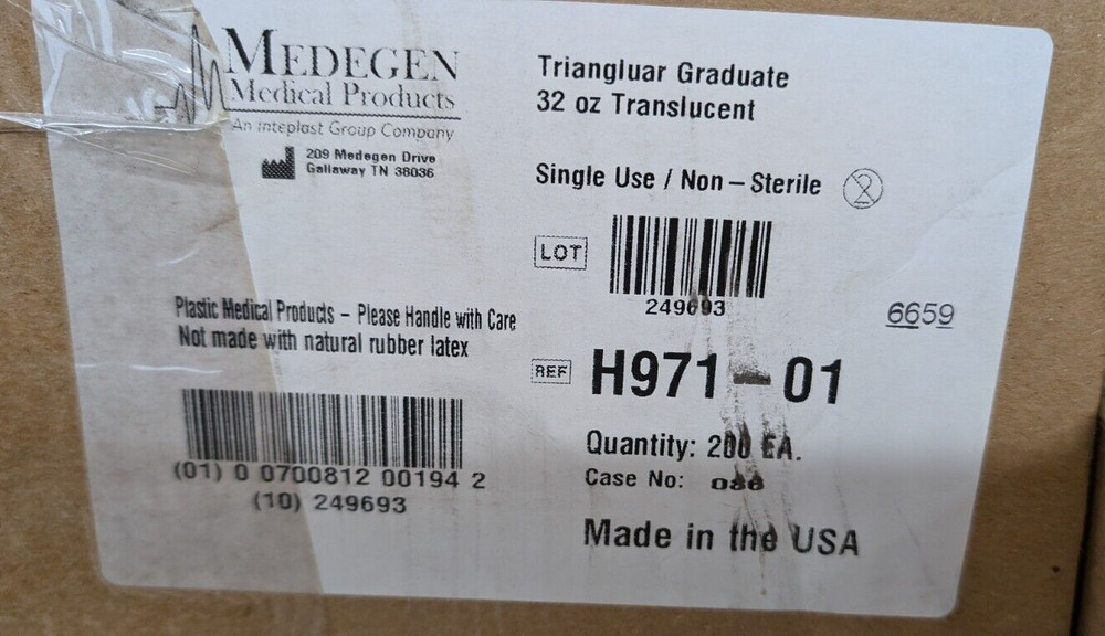 10 Medegen Polypropelene Triangular Graduated Measuring Container 32oz/1000cc