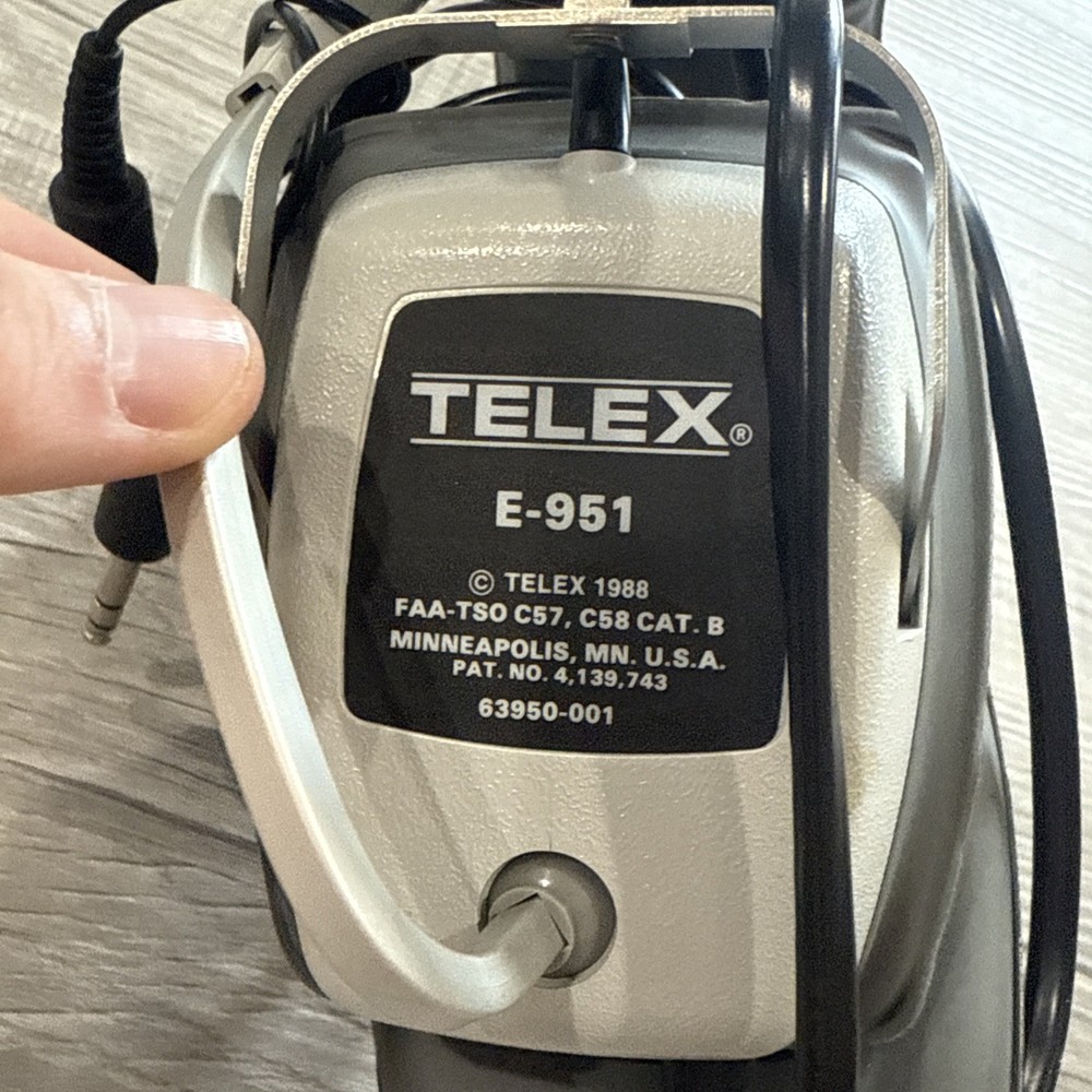 Telex E-951 Pilot Head Set 1988