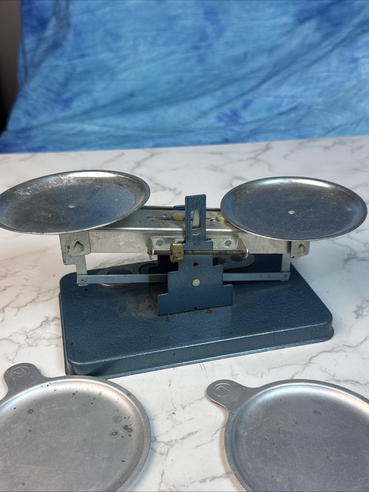 Vintage scale Pelouze (stm2)