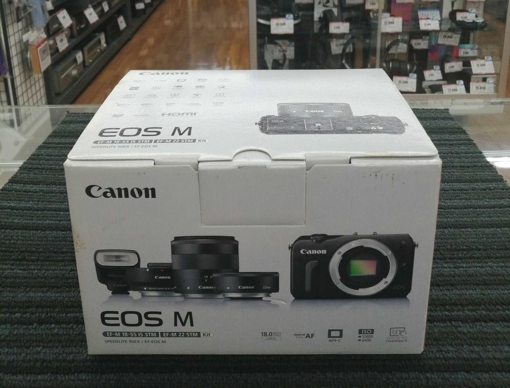 CANON EOS M Mirrorless Double Lens Kit