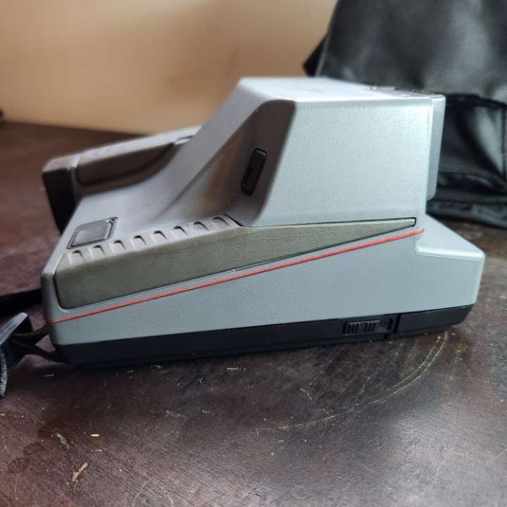 Polaroid Impulse Instant Camera Auto Focus Built In Flash With Case Untested