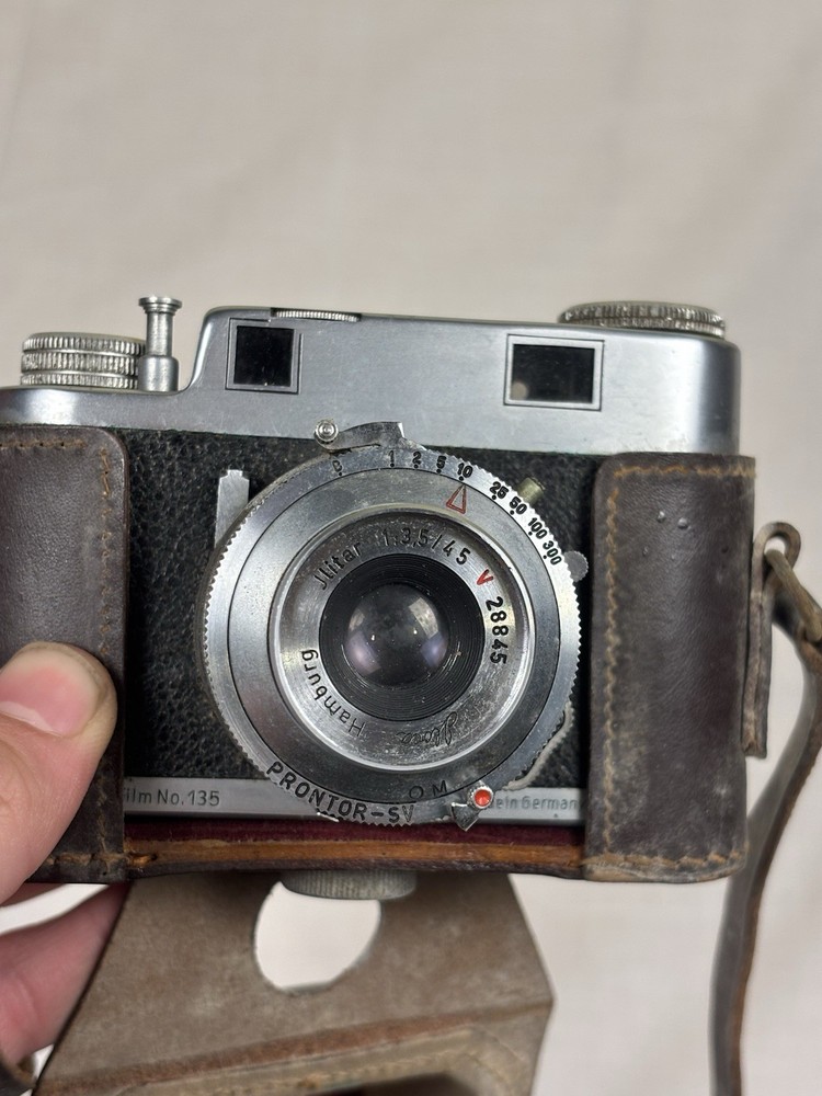 Iloca IIa Rangefinder Camera Black/Silver with Leather Case