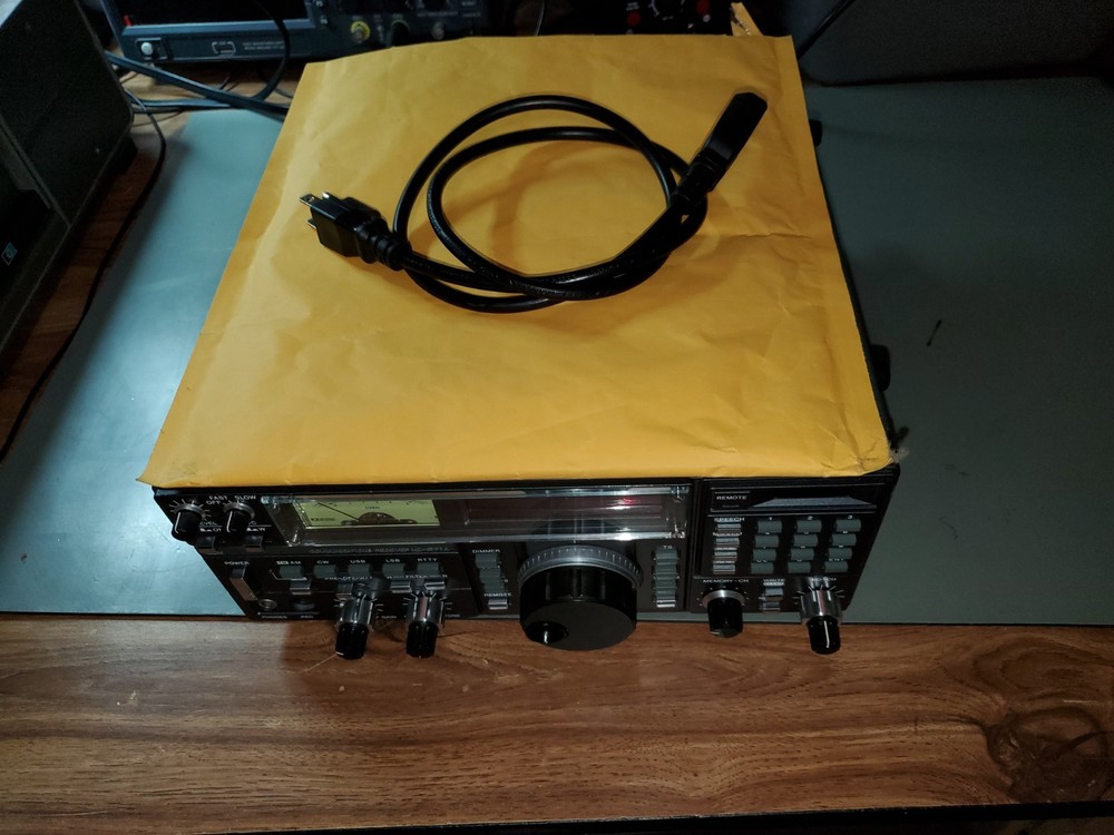 Icom IC-R71A Shortwave/Ham Receiver