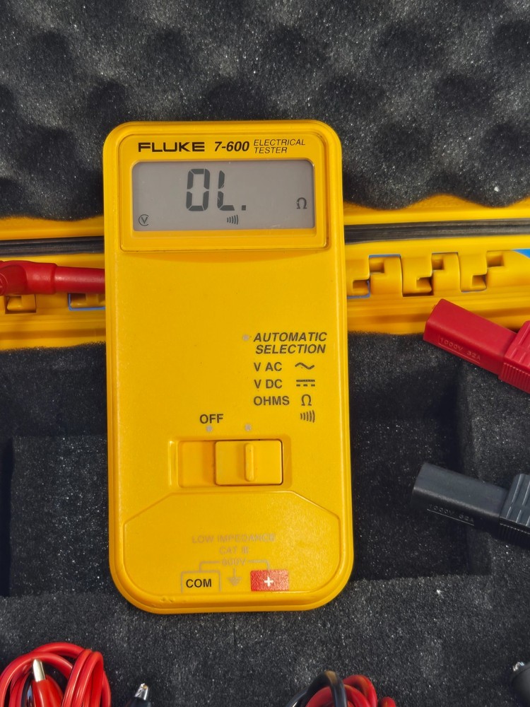 Fluke 7-600 Electrical Tester Meter Multimeter !