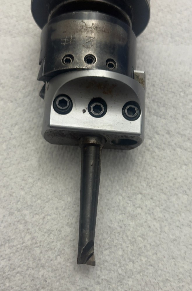 CRITERION DBL-202 boring head with tool holder