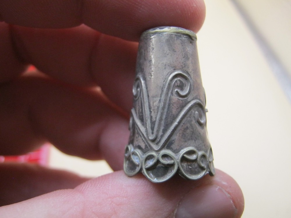Antique White Metal Thimble With No Silver Marks - Eastern ?