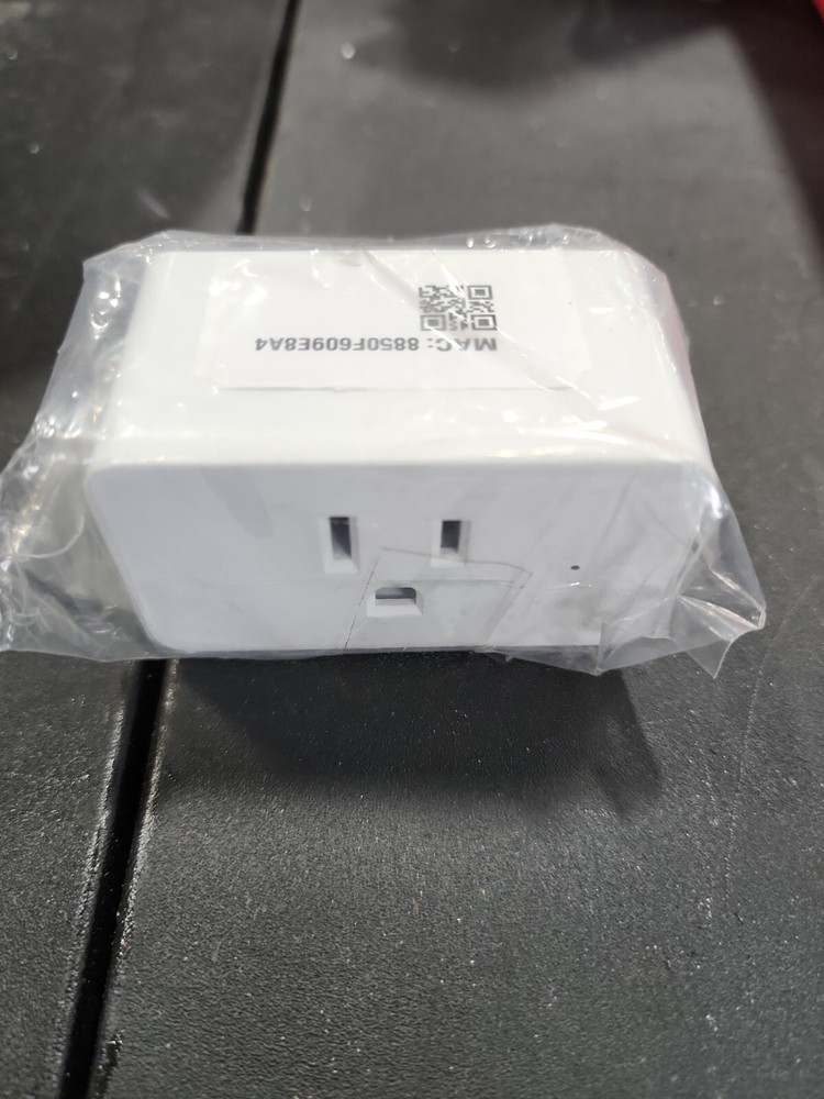 GE CPLGSTDBLW1 On/Off Smart Plug Smart Bridge Alexa & Google