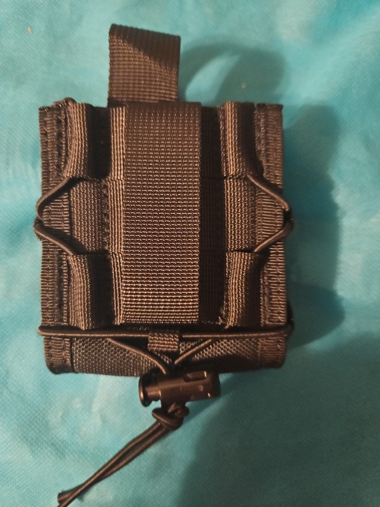 Adjustable Handcuff Case for Duty Belt, Black Nylon
