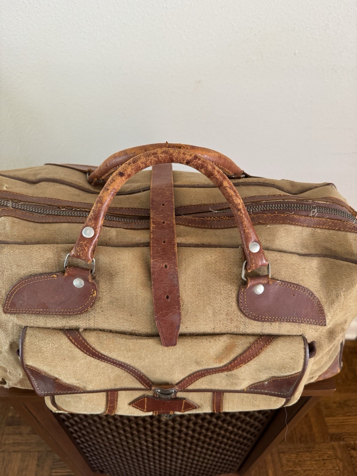 1950s Vtg Korean War Hand Painted Okinawa & Korea UN Forces Souvenir Duffel Bag