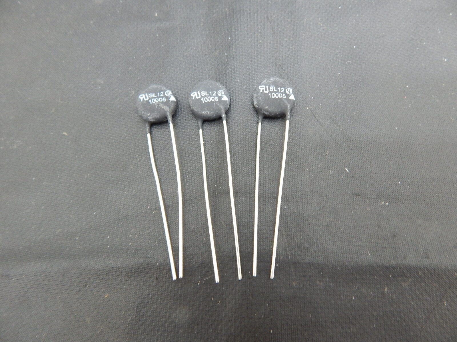 AMETHERM SL12 10005 THERMISTOR 5A 10 OHM Disc Size:12mm RADIAL - PACK OF 3 PCS