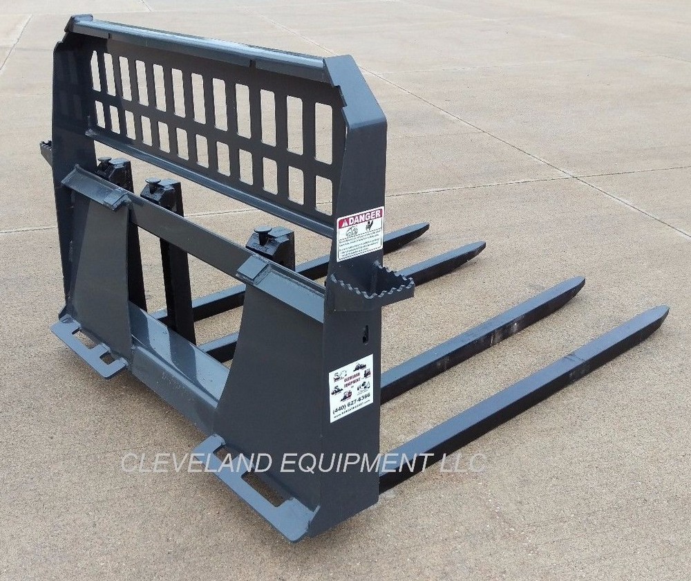 NEW BLOCK FORKS & FRAME ATTACHMENT Skid-Steer Track Loader Cinder Brick Bobcat